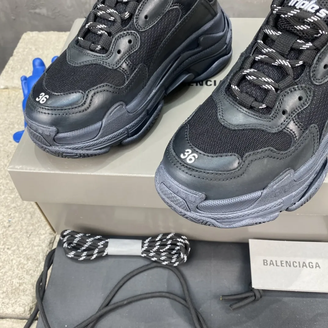 Balenciaga Triple S Black Replica Sneakers –  Rep Shoes Collection Affordable 798
