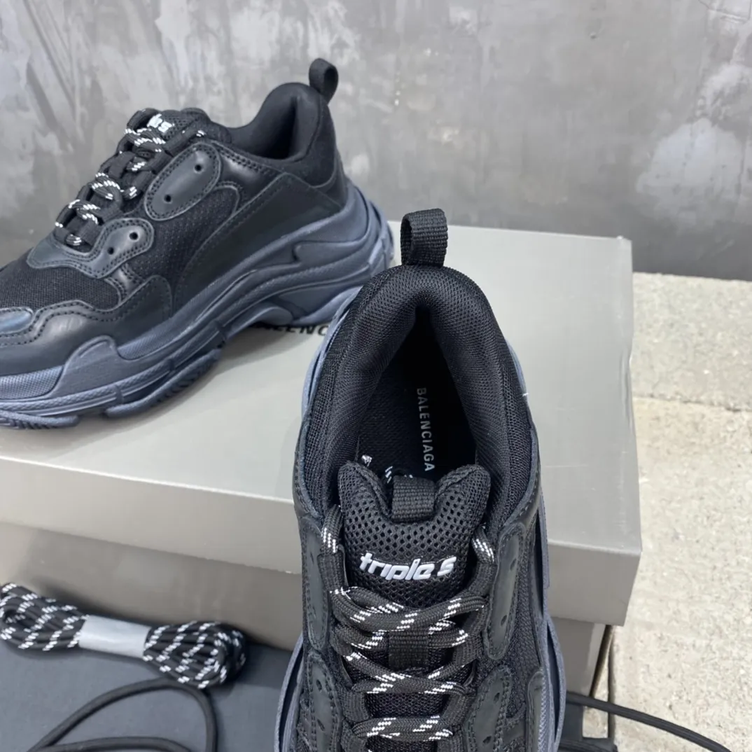 Balenciaga Triple S Black Replica Sneakers –  Rep Shoes Collection Affordable 798