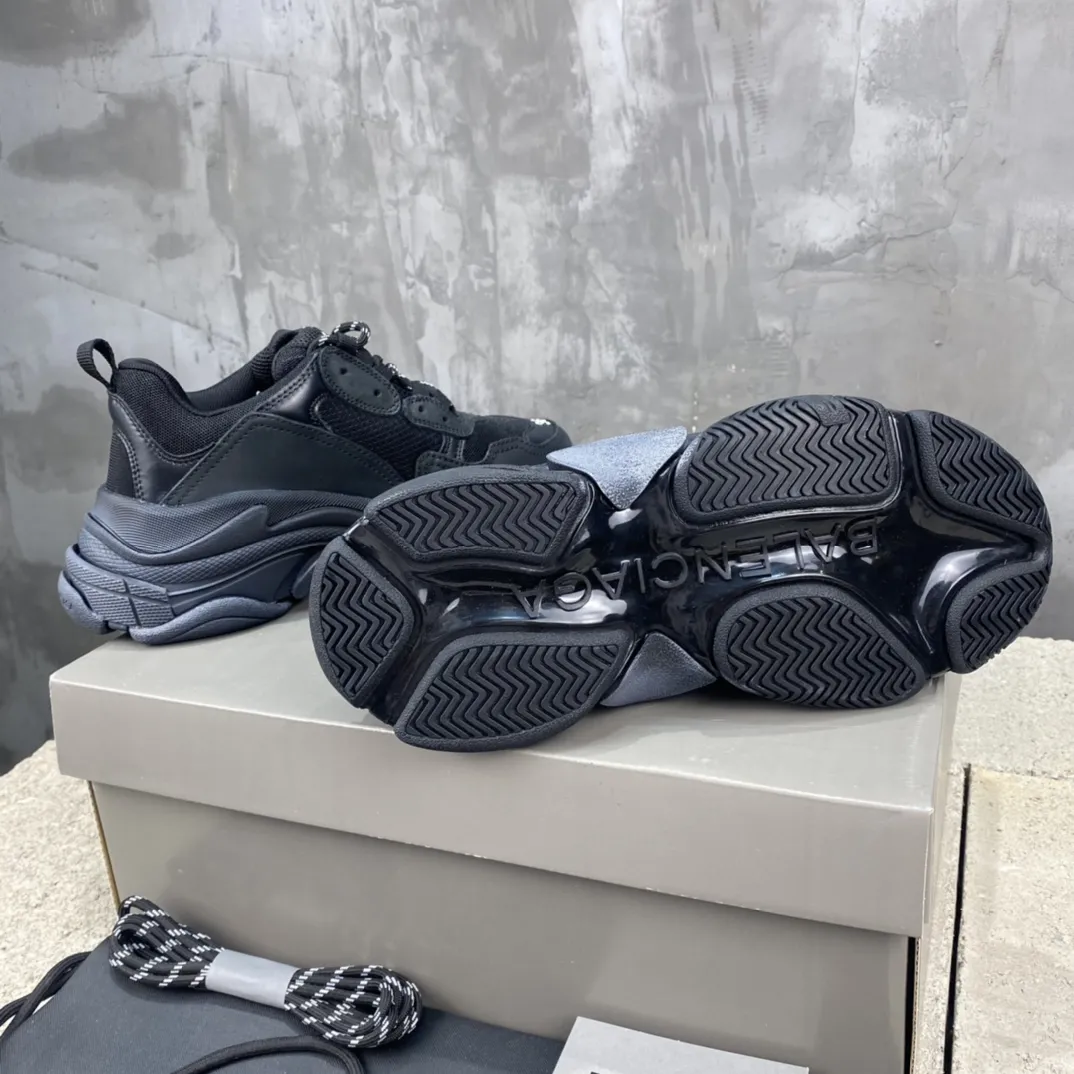 Balenciaga Triple S Black Replica Sneakers –  Rep Shoes Collection Affordable 798