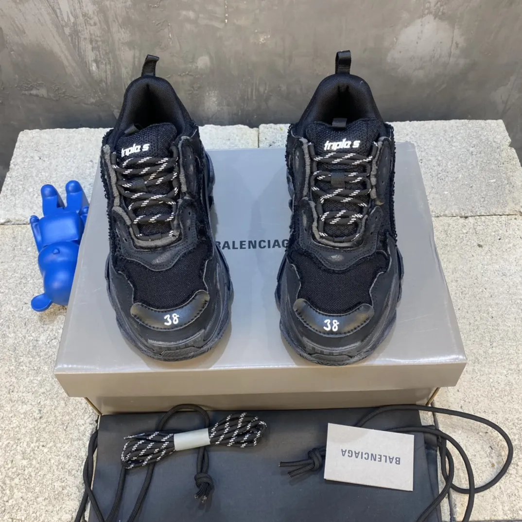 Youthful Balenciaga Triple S Black Replica Sneakers –  Rep Shoes for Sale 803