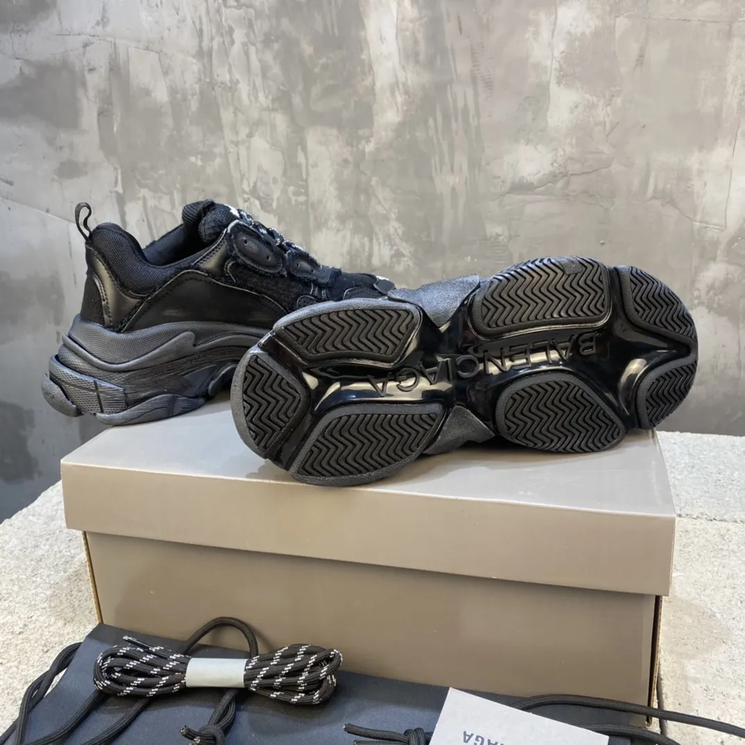 Youthful Balenciaga Triple S Black Replica Sneakers –  Rep Shoes for Sale 803