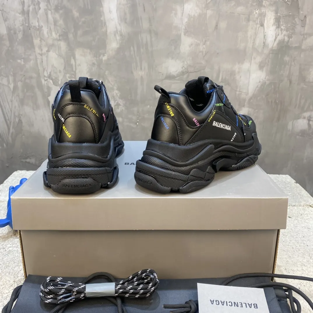 Balenciaga Triple S Black Sneakers –  Replica Sneakers & Balenciaga Replica Shoes Vibrant 802