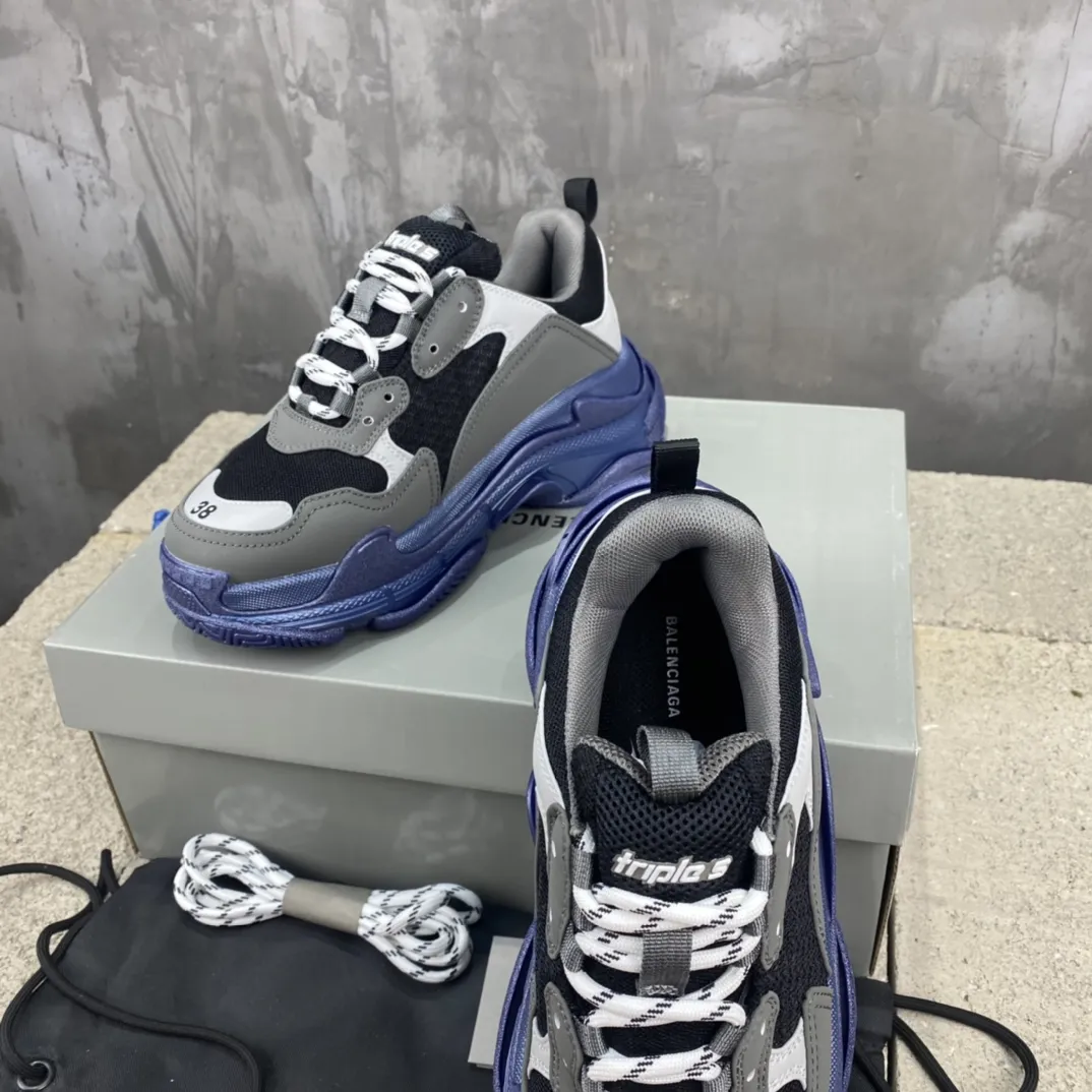 Balenciaga Triple S Grey Black Replica Sneakers –  Rep Shoes Collection Packable 782
