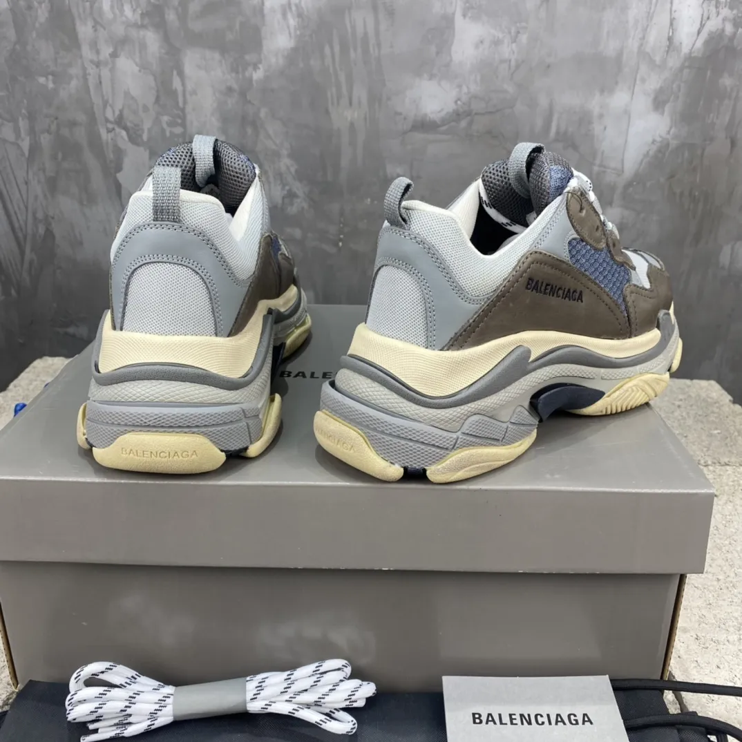 Balenciaga Triple S Grey Blue Replica Sneakers –  Rep Shoes ComfortFit 778