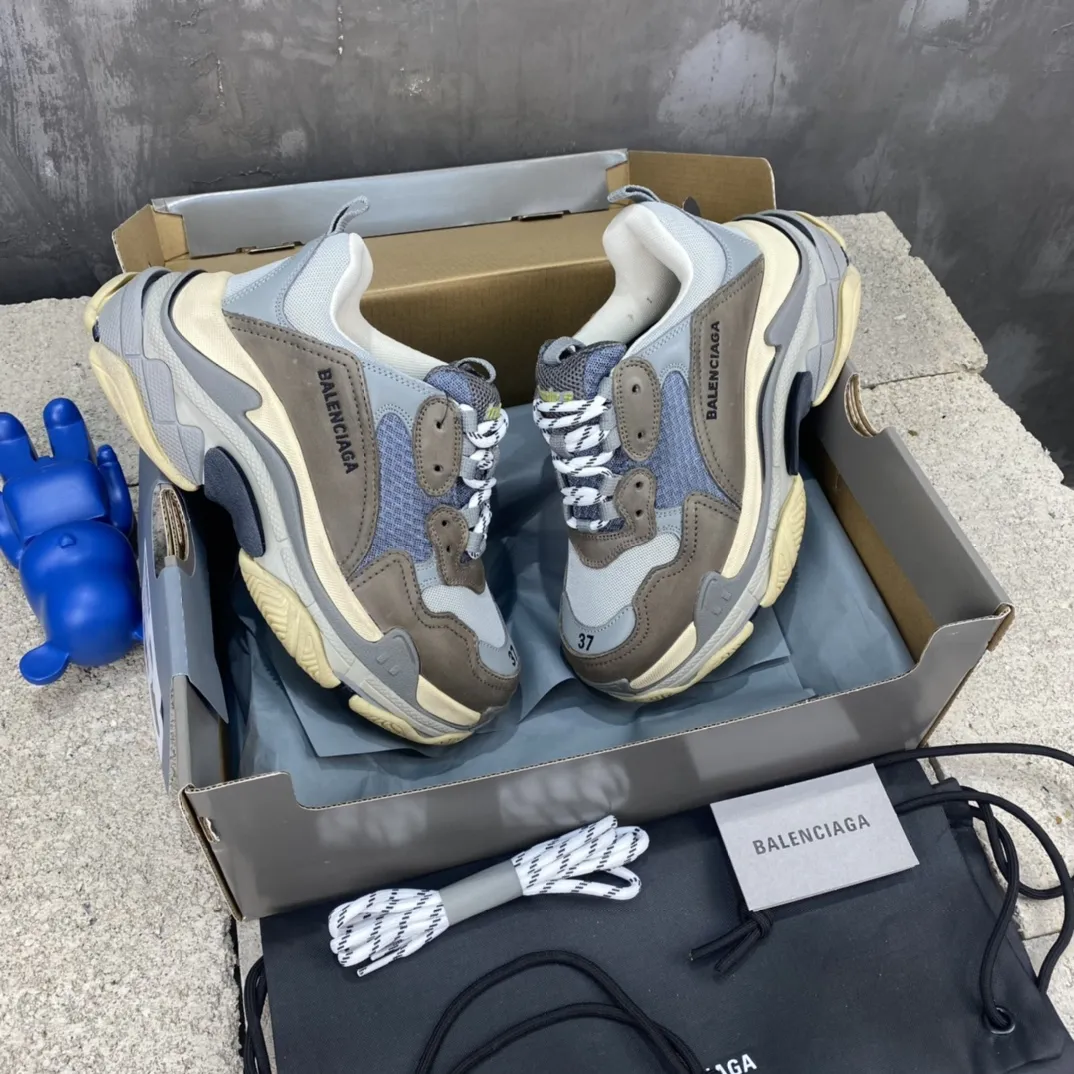 Balenciaga Triple S Grey Blue Replica Sneakers –  Rep Shoes ComfortFit 778