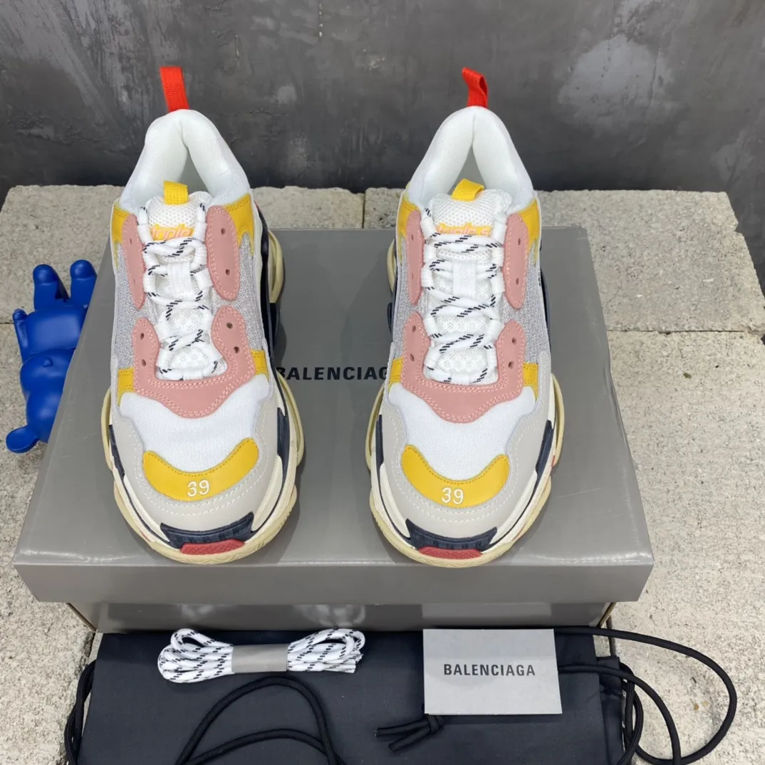 Balenciaga Triple S Multicolor Replica Sneakers with Rep Shoes Style Flexible 790