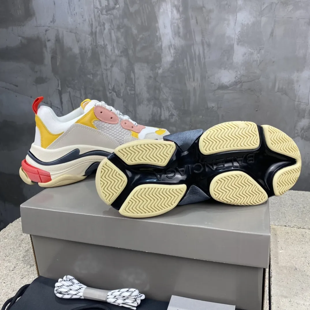 Balenciaga Triple S Multicolor Replica Sneakers with Rep Shoes Style Flexible 790