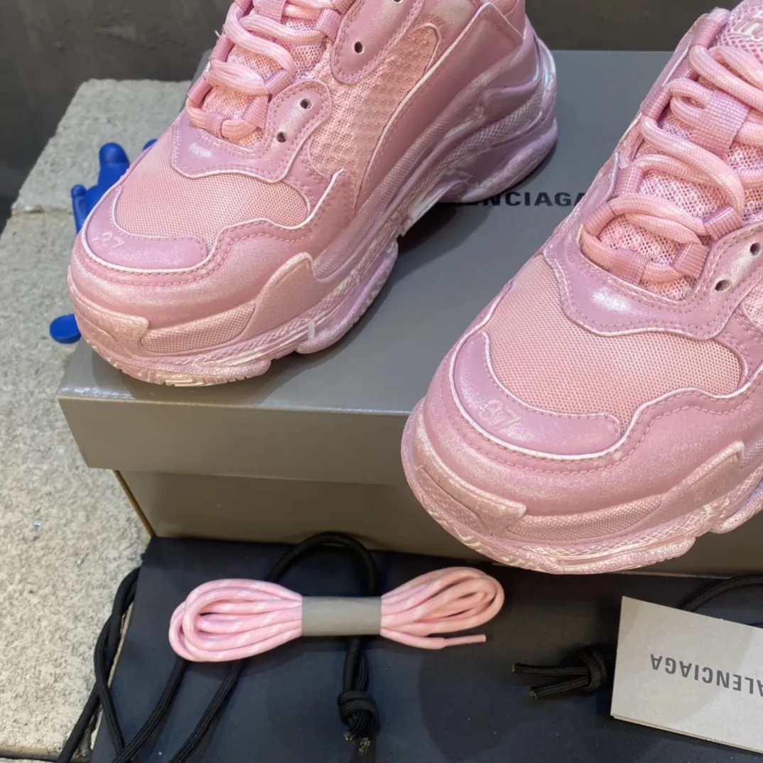 Balenciaga Triple S Pink Sneakers – High-Quality Replica Sneakers & Balenciaga Shoes Copy Casual 761