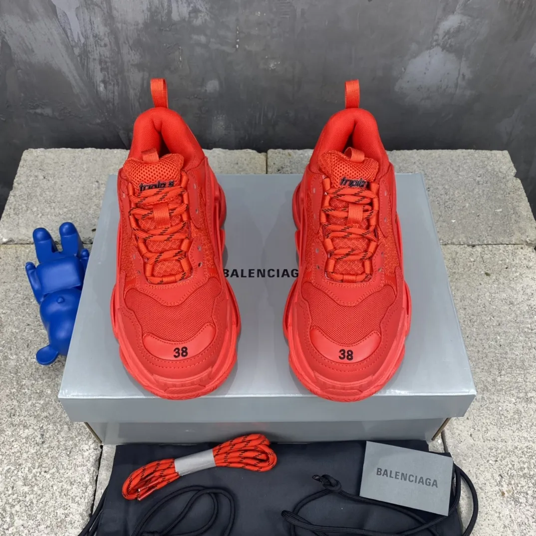 RelaxedFit Balenciaga Triple S Red Sneakers – Replica Sneakers & Balenciaga Replica Shoes 787