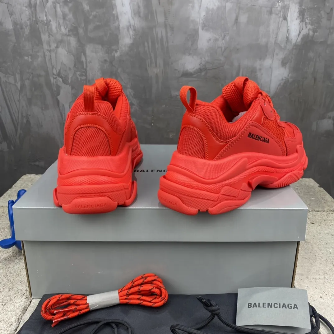 RelaxedFit Balenciaga Triple S Red Sneakers – Replica Sneakers & Balenciaga Replica Shoes 787