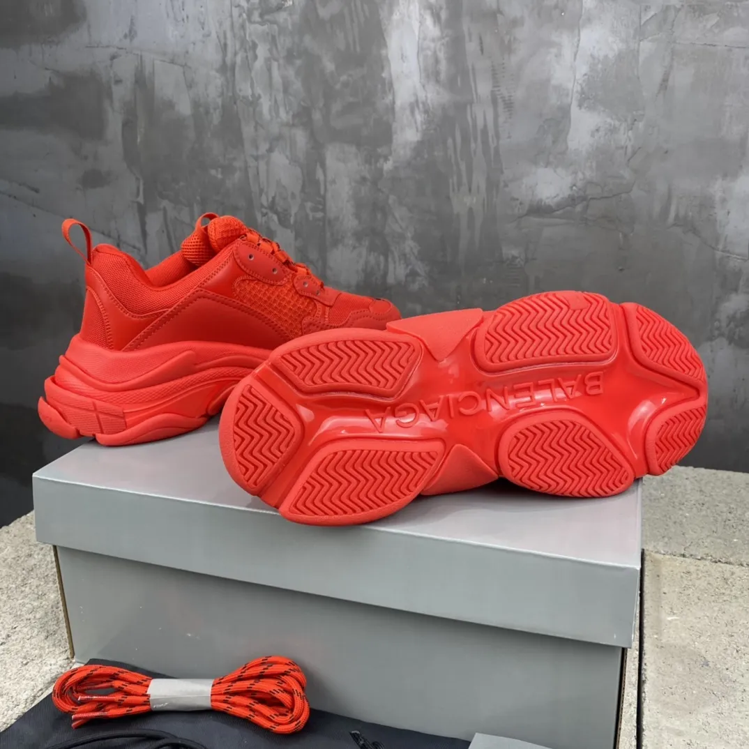 RelaxedFit Balenciaga Triple S Red Sneakers – Replica Sneakers & Balenciaga Replica Shoes 787
