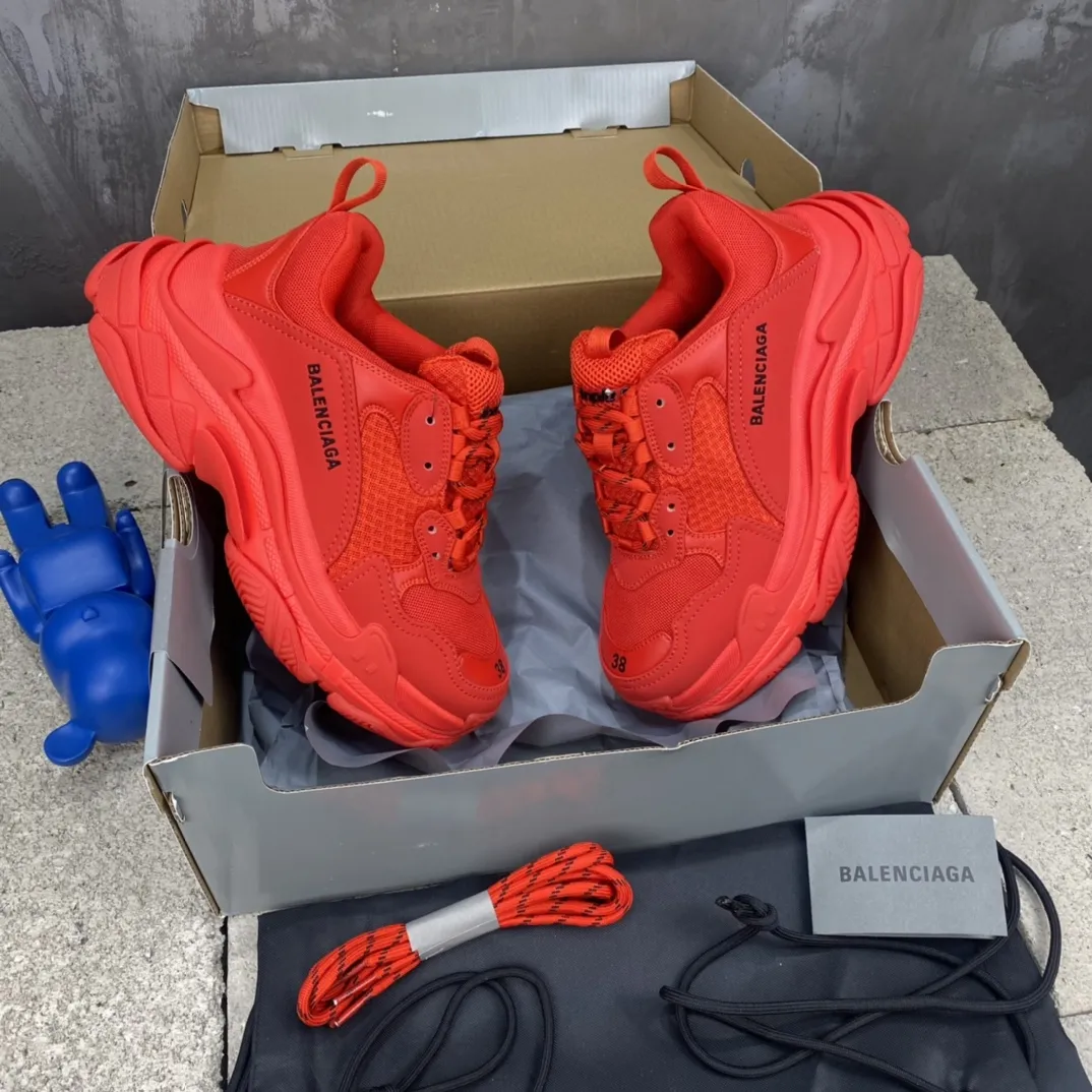 RelaxedFit Balenciaga Triple S Red Sneakers – Replica Sneakers & Balenciaga Replica Shoes 787