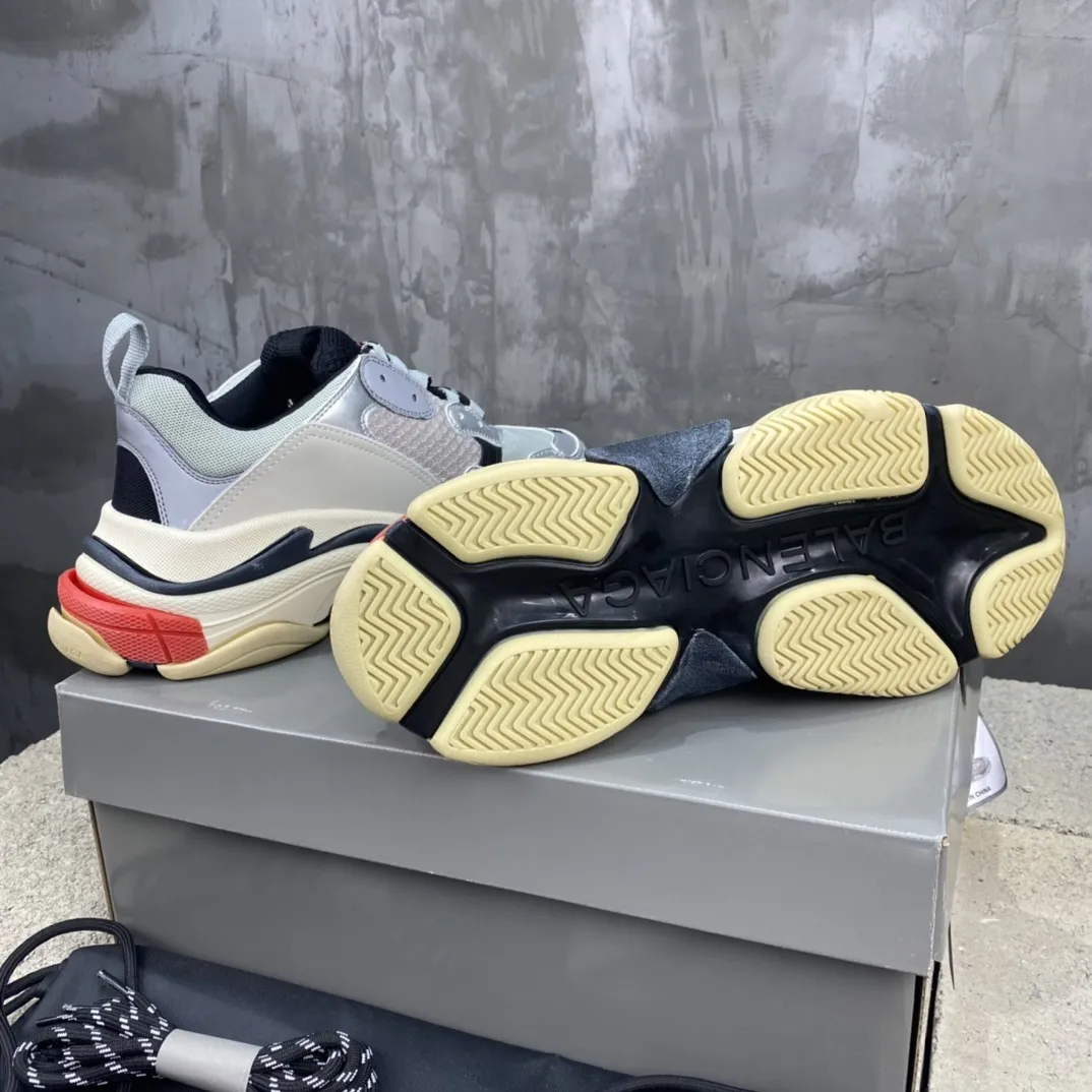Balenciaga Triple S Silver Red Replica Sneakers –  Rep Shoes for Sale Lightweight 804