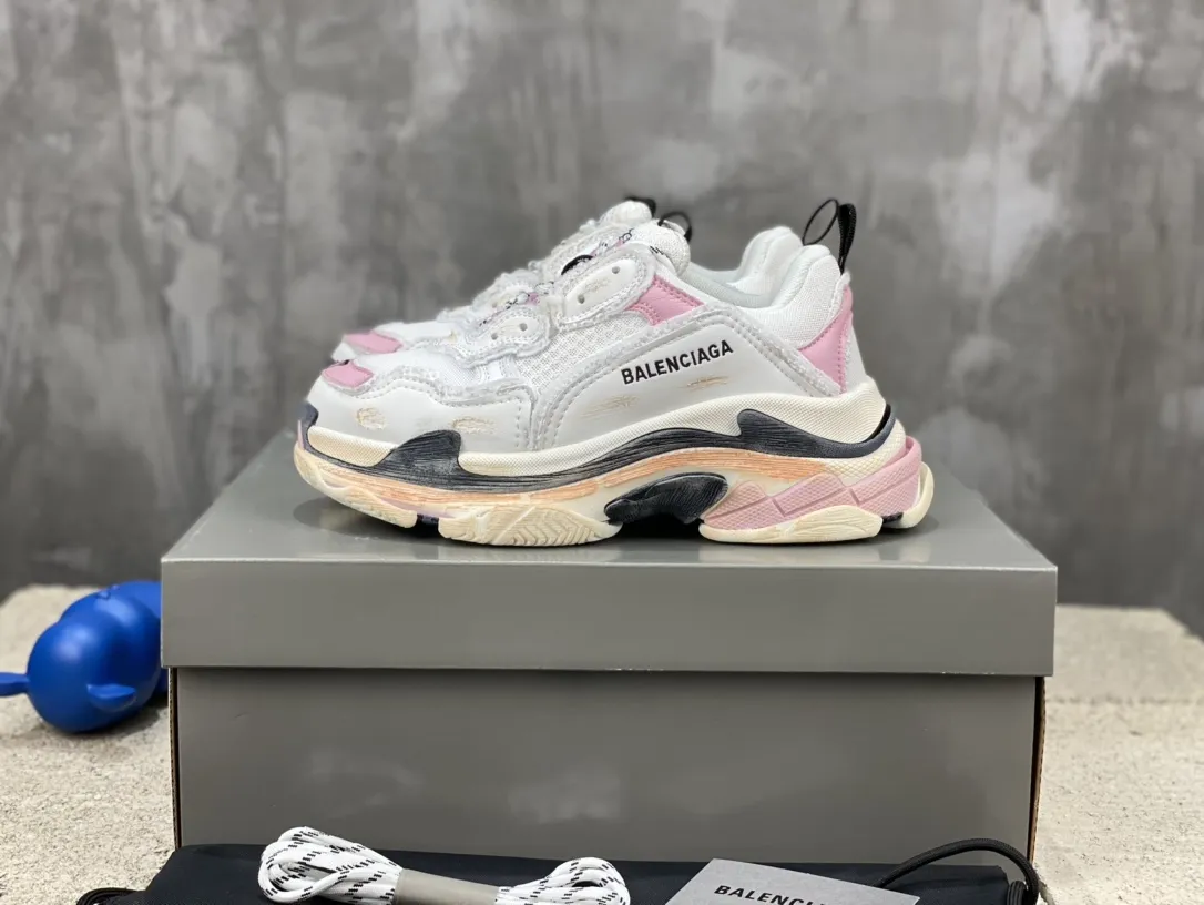 Fashionable Balenciaga Triple S Sneakers White Pink – Replica Sneakers & Balenciaga Shoes Replica 806