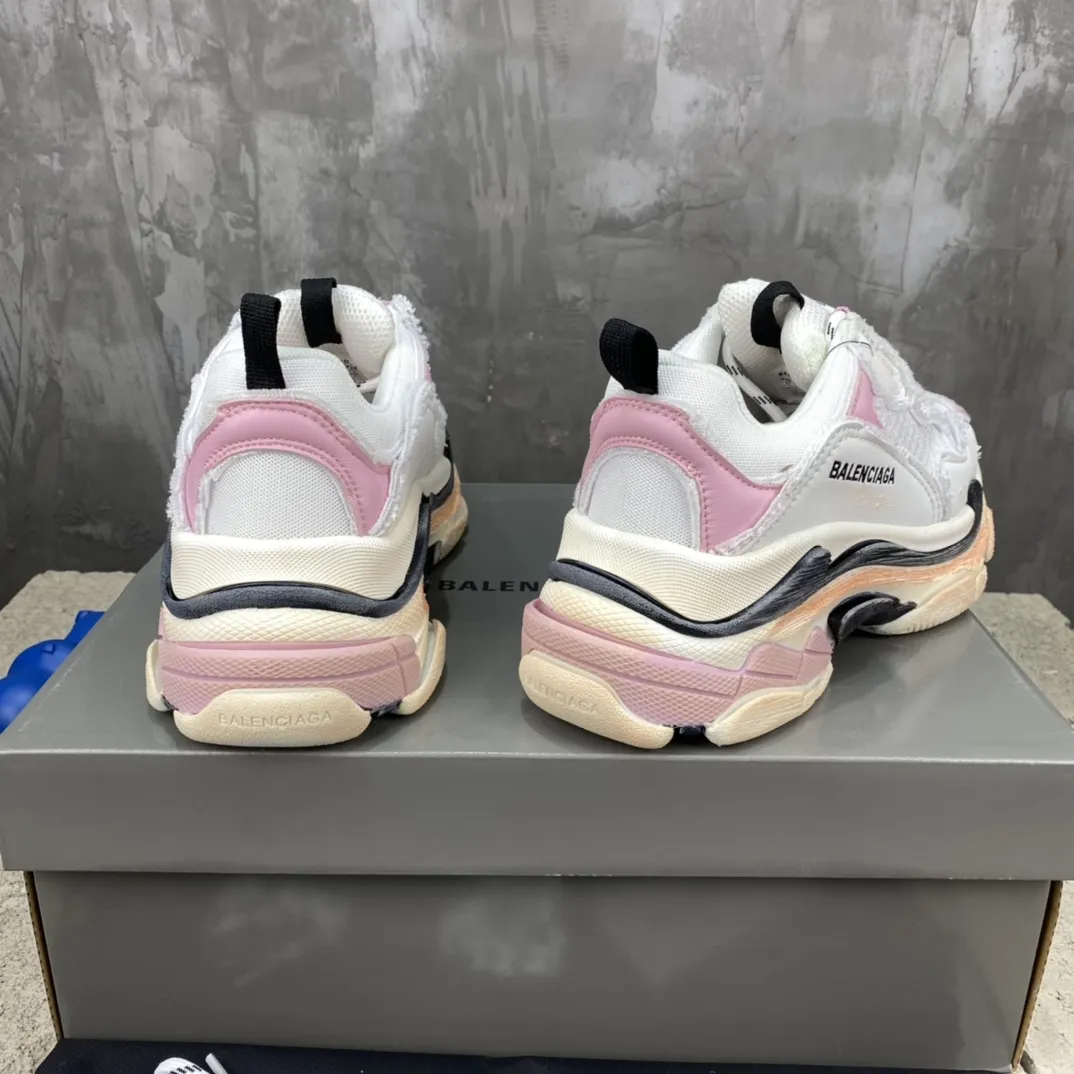 Fashionable Balenciaga Triple S Sneakers White Pink – Replica Sneakers & Balenciaga Shoes Replica 806