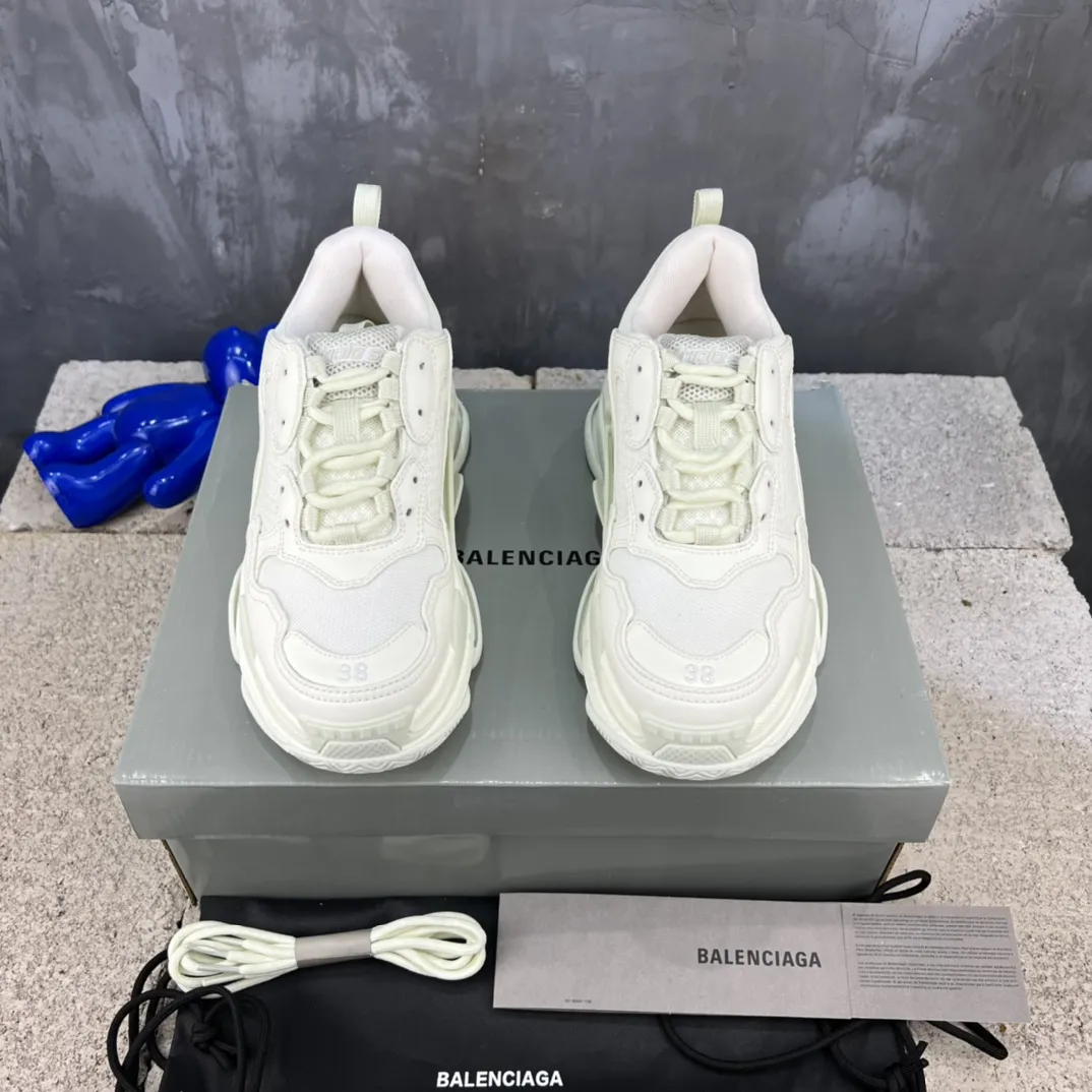 SportInspired Balenciaga Triple S White Dad Sneakers – Replica Sneakers & Balenciaga Shoes Replica 763