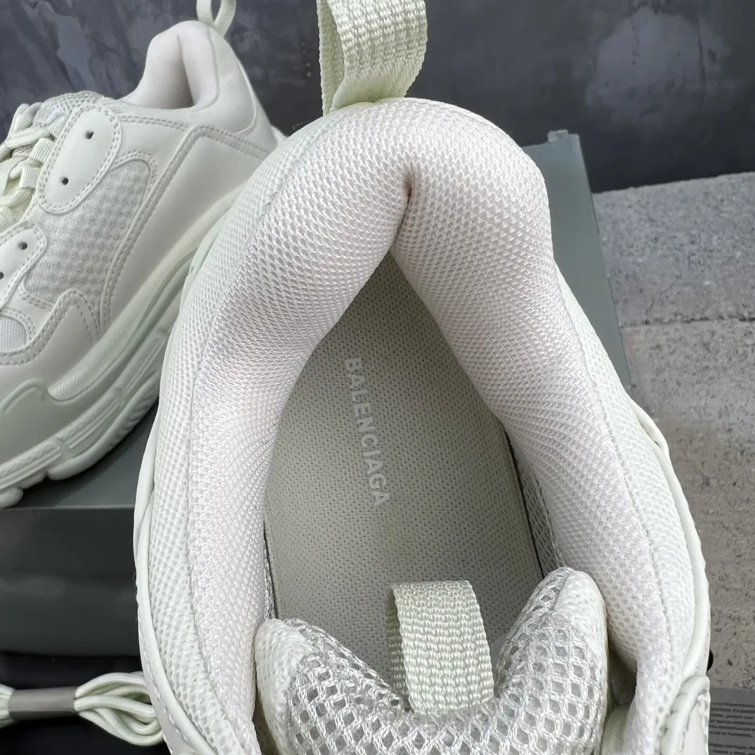 SportInspired Balenciaga Triple S White Dad Sneakers – Replica Sneakers & Balenciaga Shoes Replica 763