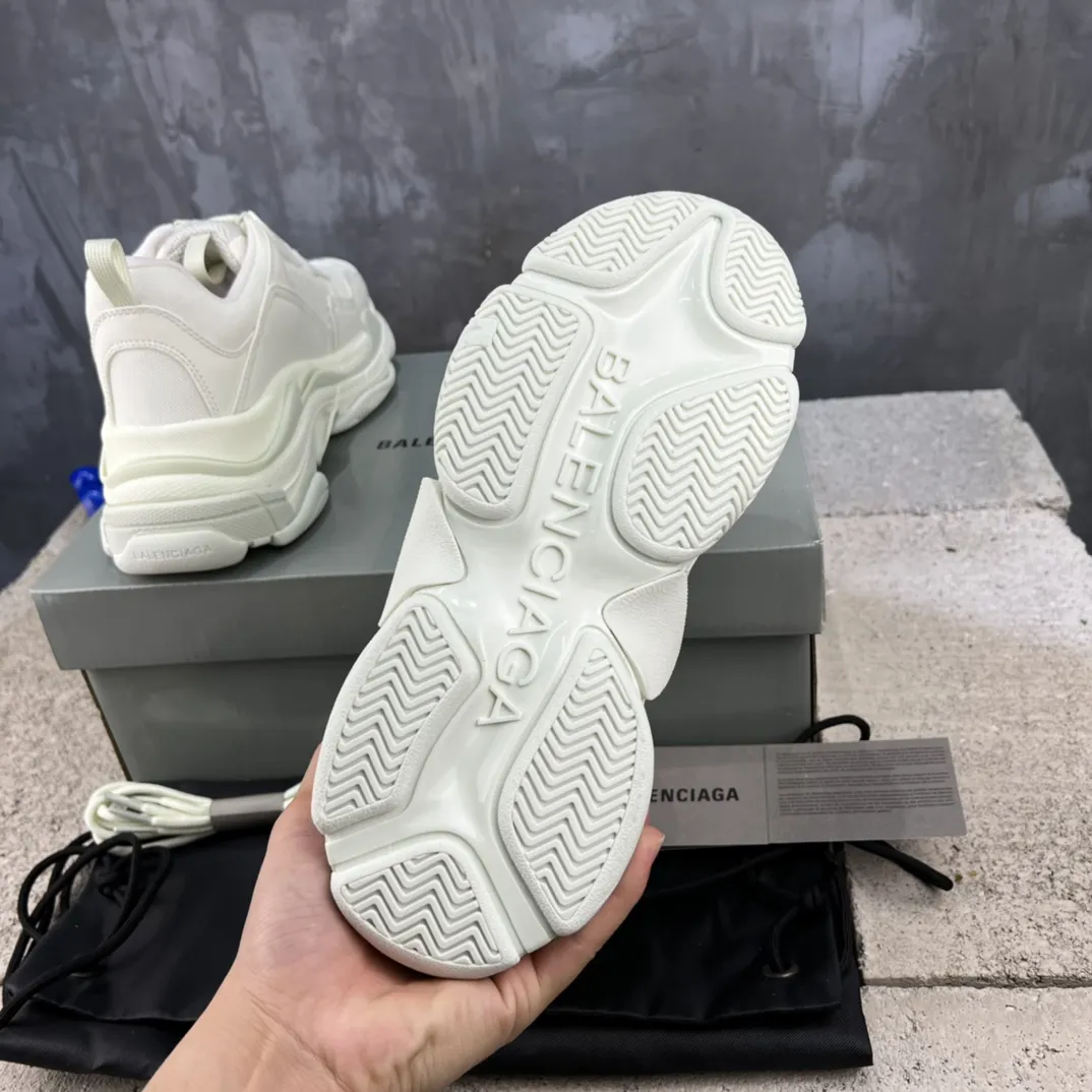 SportInspired Balenciaga Triple S White Dad Sneakers – Replica Sneakers & Balenciaga Shoes Replica 763