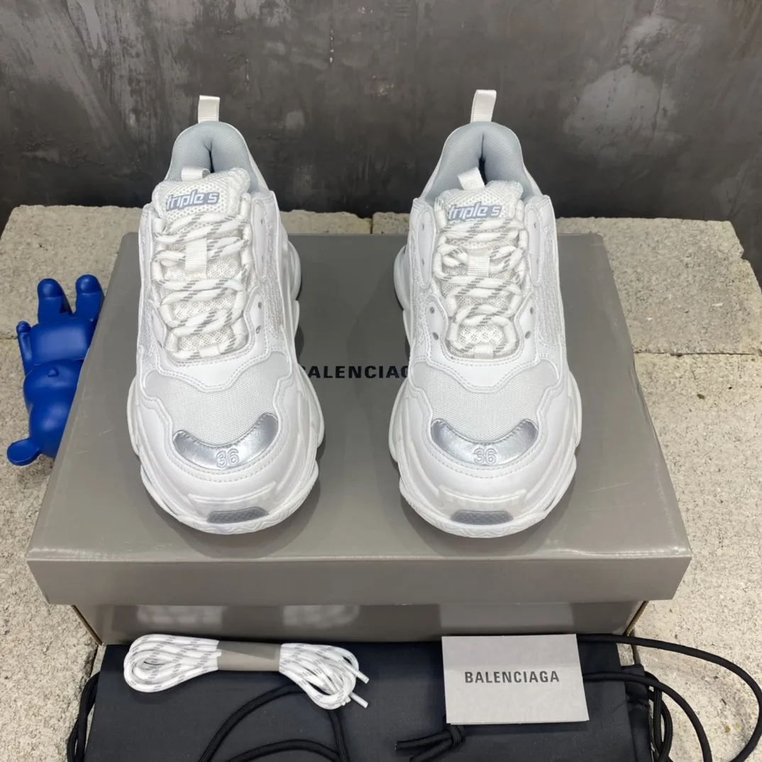 Tailored Balenciaga Triple S White Replica Sneakers –  Rep Shoes Collection 801