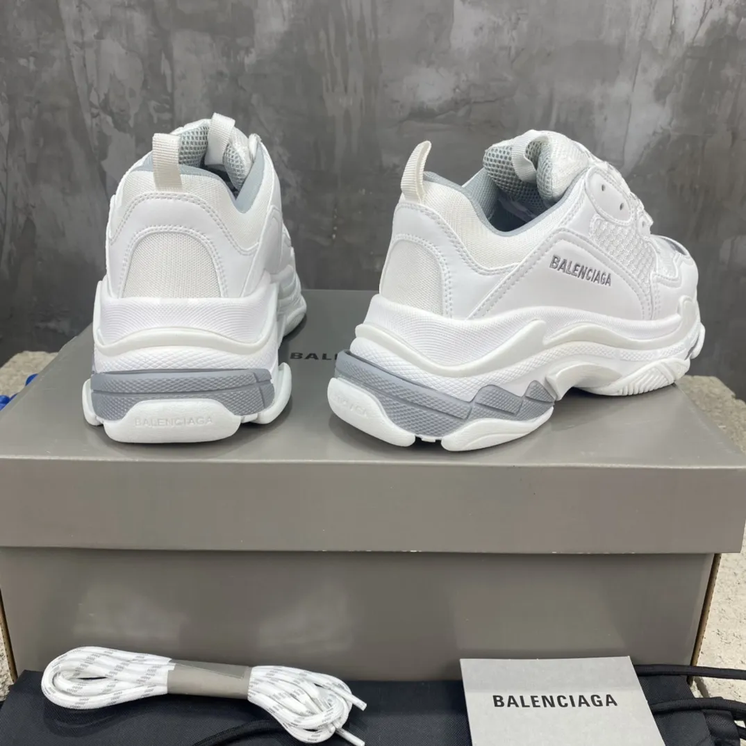 Tailored Balenciaga Triple S White Replica Sneakers –  Rep Shoes Collection 801