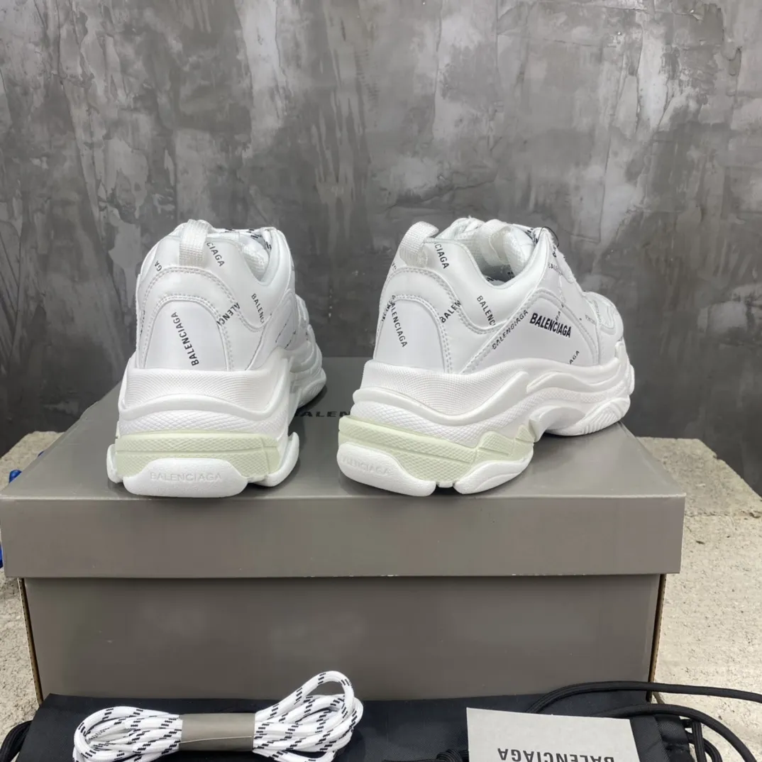 Flexible Balenciaga Triple S White Replica Sneakers –  Rep Shoes for Sale 805