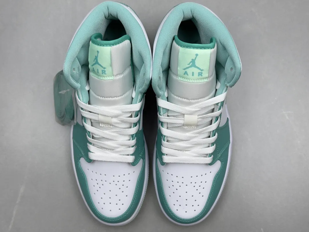 ChunYuan 230 AJ1 Mid Bang Pure  Version – Mint Green High-Top Rep Shoes, Best Replica Sneakers, Sizes 36-46 (Including Half Sizes TechFriendly 1294