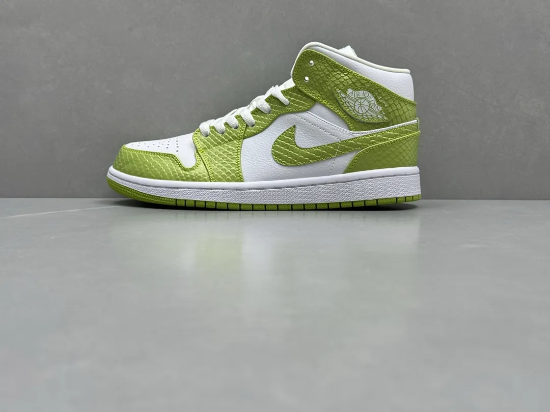 ChunYuan 230 AJ1 Zhongbang Pure  Version Snakeskin White Green High-Top Rep Shoes, Best Replica Sneakers for Sale, Size 36-46 (Including Half Sizes EasyCare 1295