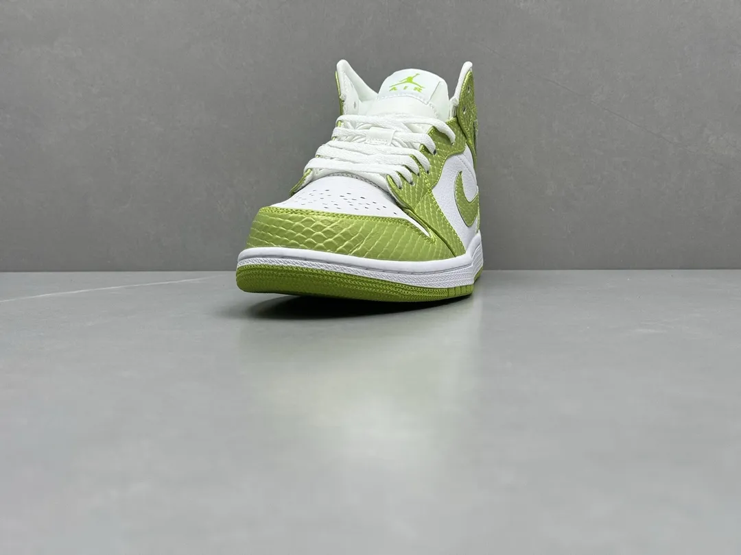 ChunYuan 230 AJ1 Zhongbang Pure  Version Snakeskin White Green High-Top Rep Shoes, Best Replica Sneakers for Sale, Size 36-46 (Including Half Sizes EasyCare 1295