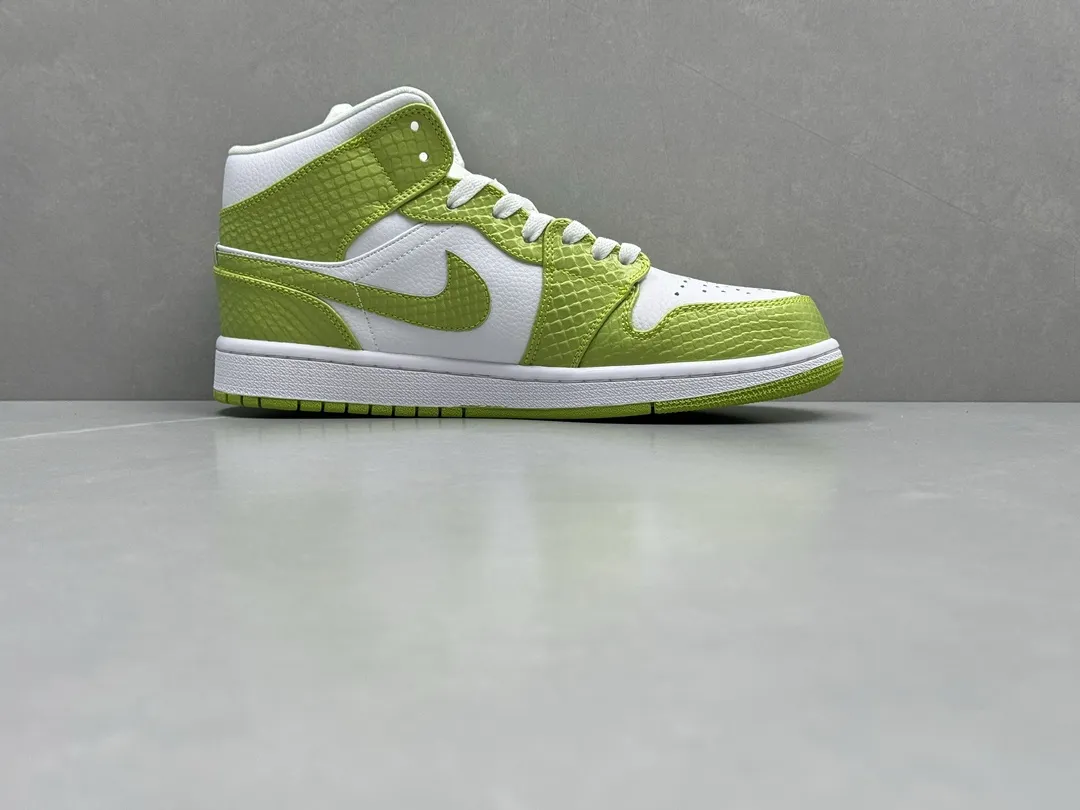 ChunYuan 230 AJ1 Zhongbang Pure  Version Snakeskin White Green High-Top Rep Shoes, Best Replica Sneakers for Sale, Size 36-46 (Including Half Sizes EasyCare 1295