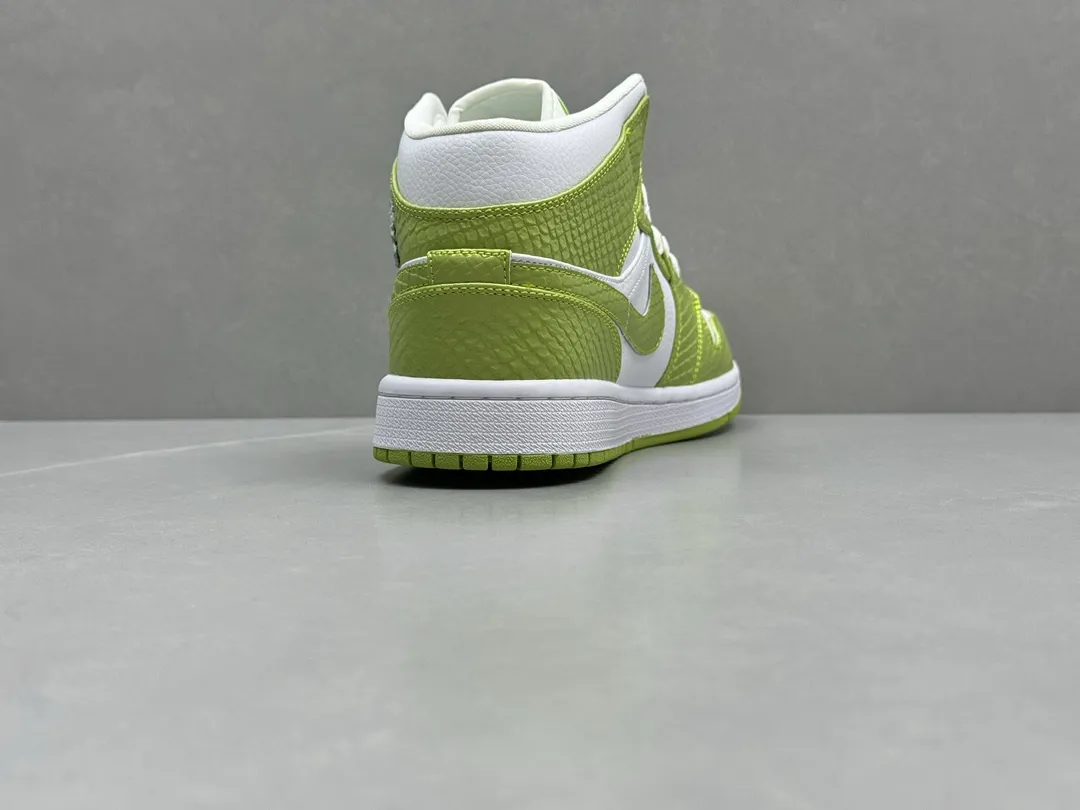 ChunYuan 230 AJ1 Zhongbang Pure  Version Snakeskin White Green High-Top Rep Shoes, Best Replica Sneakers for Sale, Size 36-46 (Including Half Sizes EasyCare 1295