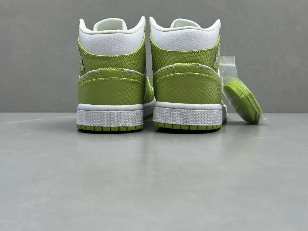 ChunYuan 230 AJ1 Zhongbang Pure  Version Snakeskin White Green High-Top Rep Shoes, Best Replica Sneakers for Sale, Size 36-46 (Including Half Sizes EasyCare 1295