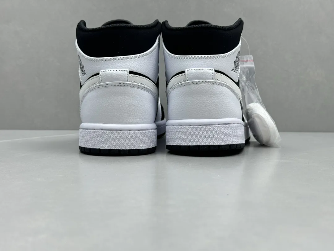 SoftTouch ChunYuan AJ1 Zhongbang Panda Black and White High-Top Sneakers, Top Rep Shoes and Best Replica Sneakers in Sizes 36-46 (Including Half Sizes 1335