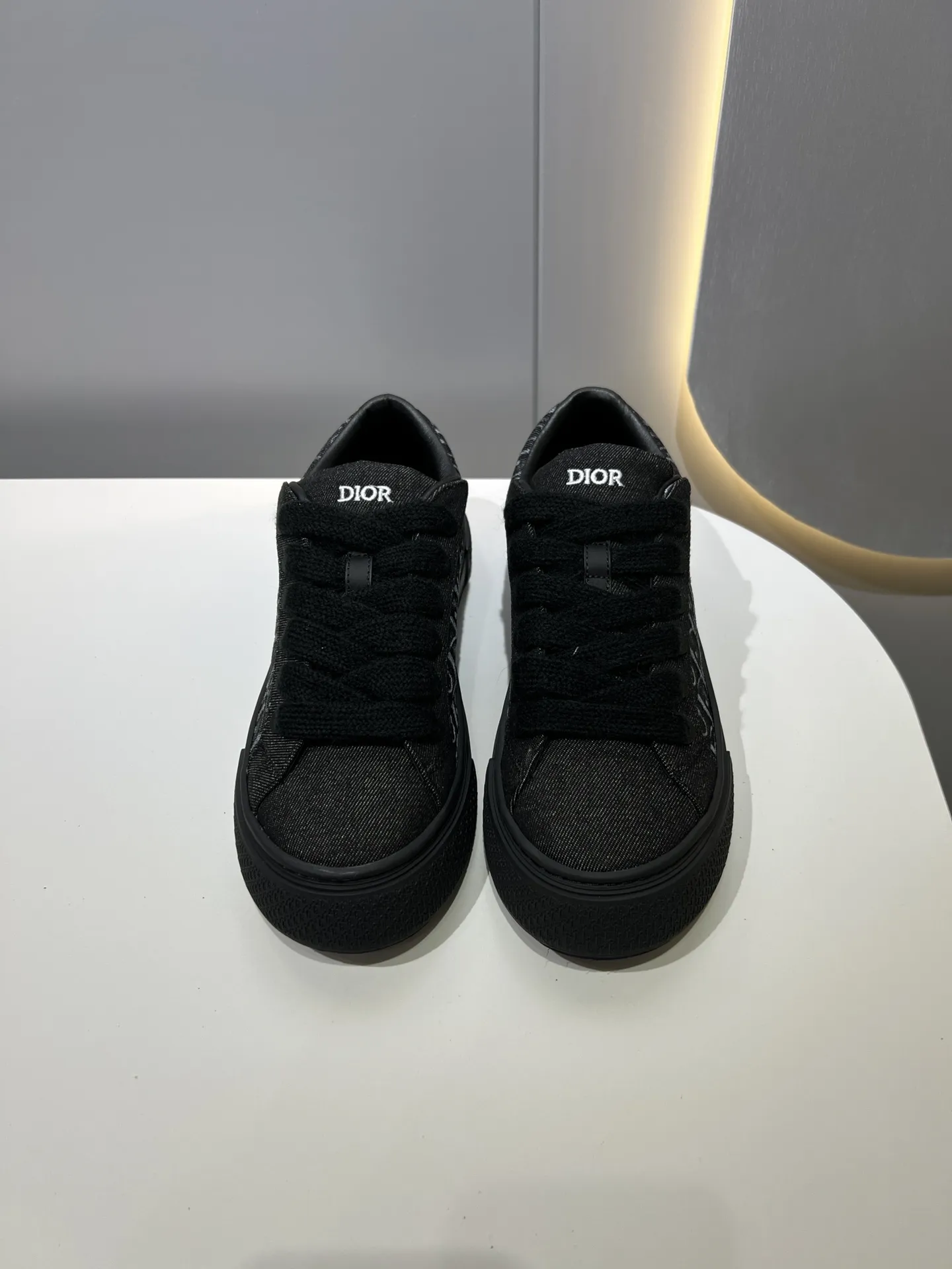 Dior B33 Black Leather Sneakers – Couples Edition,  Style with Best Replica Sneakers and Rep Shoes Design for Him & Her Sophisticated 63