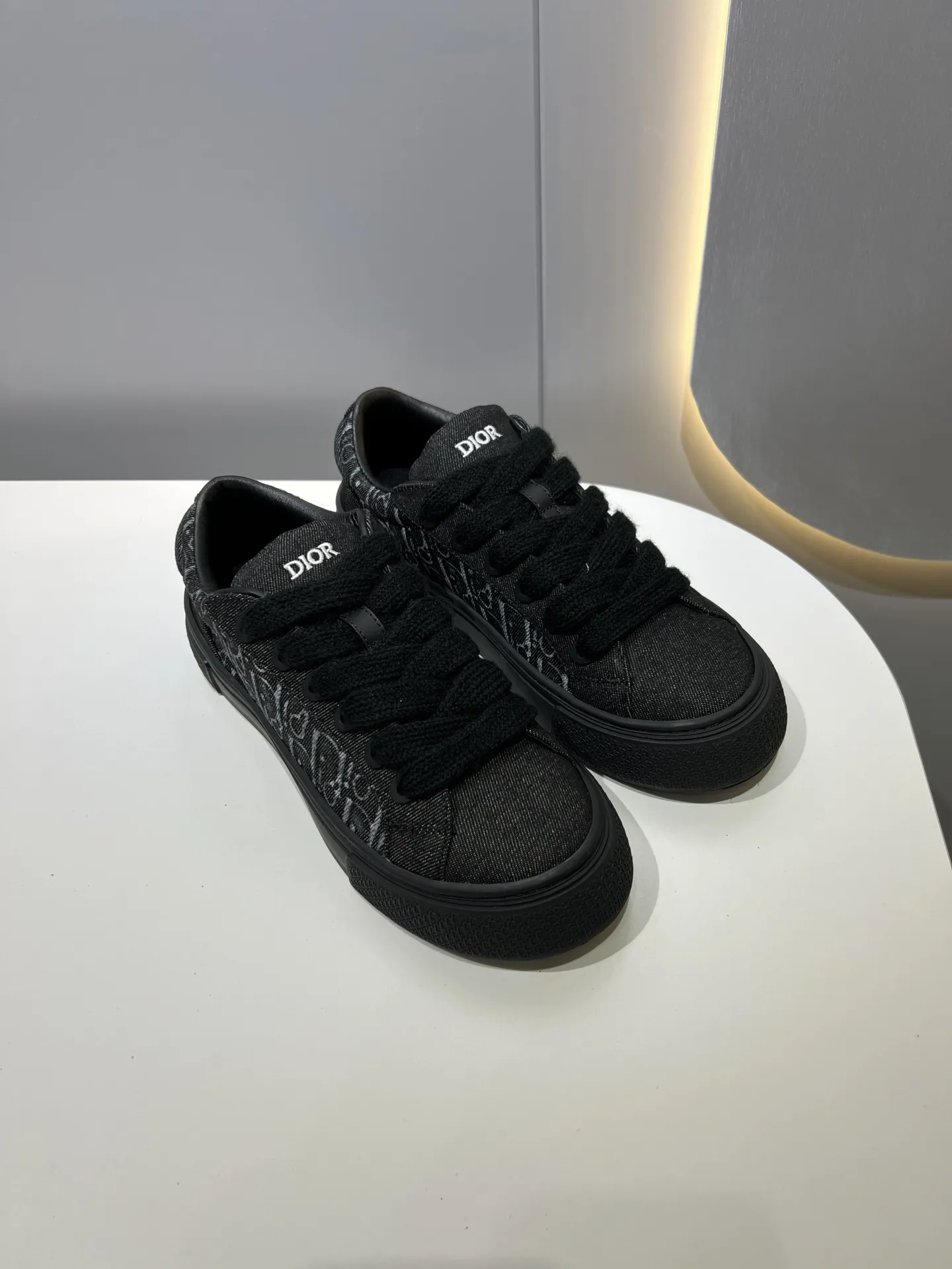Dior B33 Black Leather Sneakers – Couples Edition,  Style with Best Replica Sneakers and Rep Shoes Design for Him & Her Sophisticated 63