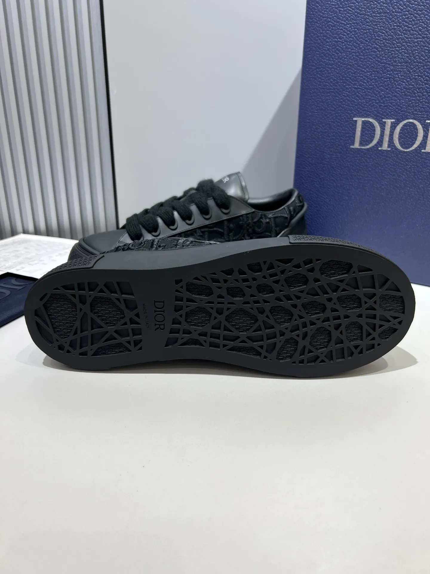 Dior B33 Black Leather Sneakers – Couples Edition,  Style with Best Replica Sneakers and Rep Shoes Design Affordable 62