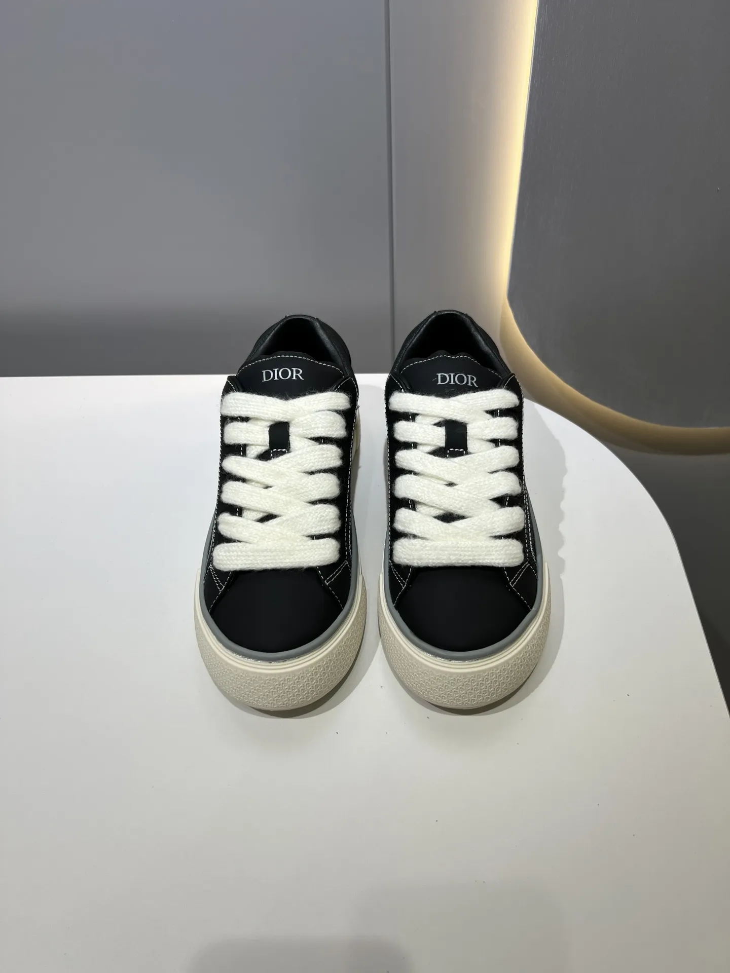 HighQuality Dior B33 Black Leather Sneakers – Couples Edition,  Style with Top Rep Shoes and Best Replica Sneakers for Men and Women 55