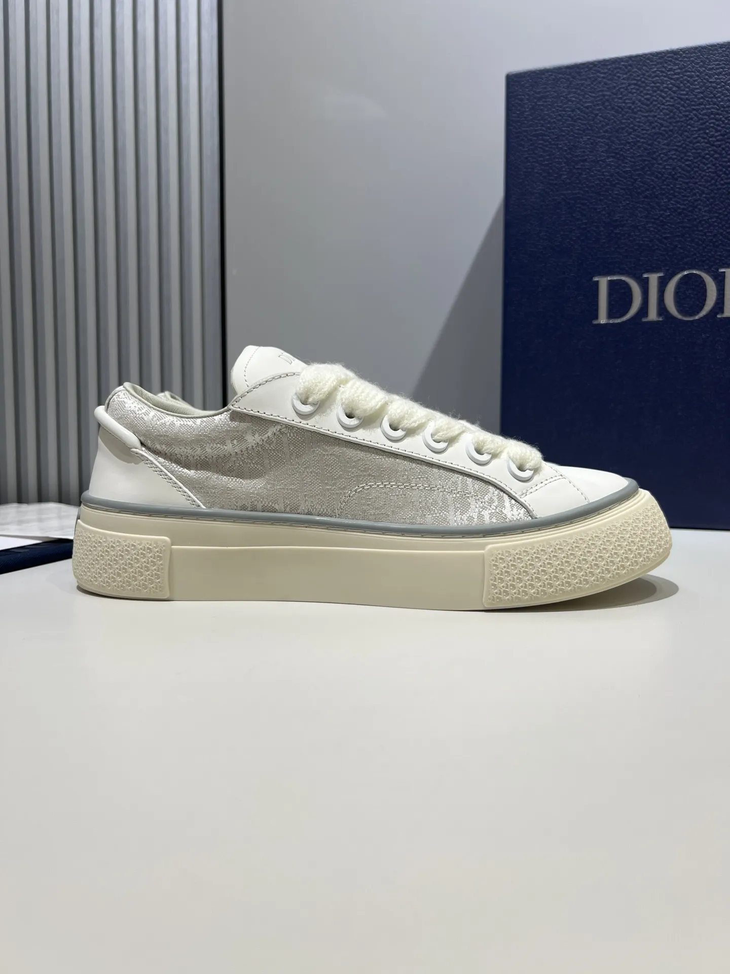 Comfortable Dior B33 Sneakers – Black Leather, Couples Edition, Top Version Rep Shoes,  Replica Dior 51