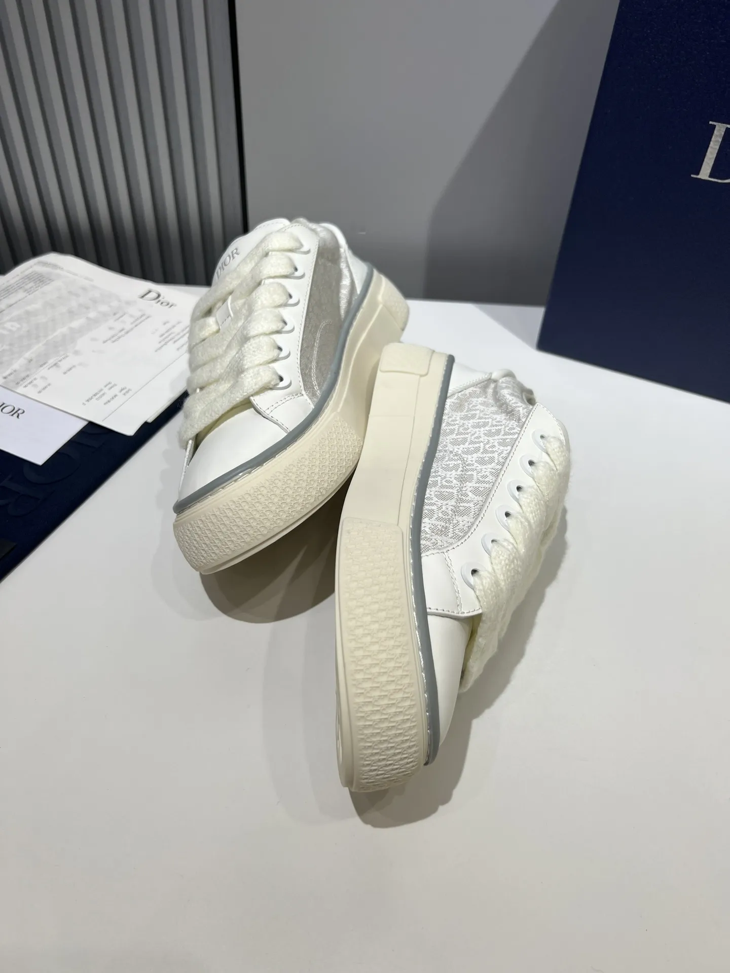 Comfortable Dior B33 Sneakers – Black Leather, Couples Edition, Top Version Rep Shoes,  Replica Dior 51