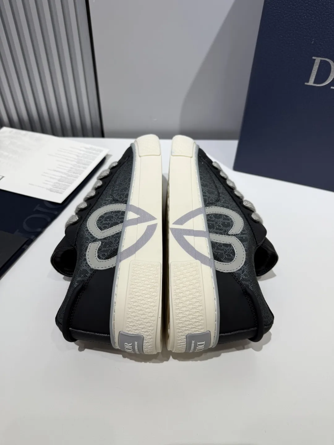 Dior B33 Sneakers – Black Premium Leather, Couples Edition,  Style with Best Replica Sneakers and Rep Shoes Design StreetReady 24
