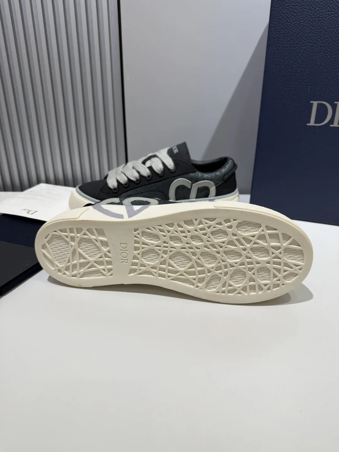 Dior B33 Sneakers – Black Premium Leather, Couples Edition,  Style with Best Replica Sneakers and Rep Shoes Design StreetReady 24