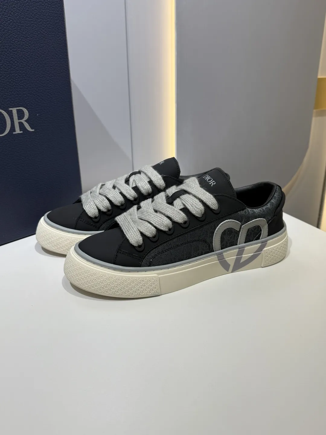 Dior B33 Sneakers – Black Premium Leather, Couples Edition,  Style with Best Replica Sneakers and Rep Shoes Design StreetReady 24