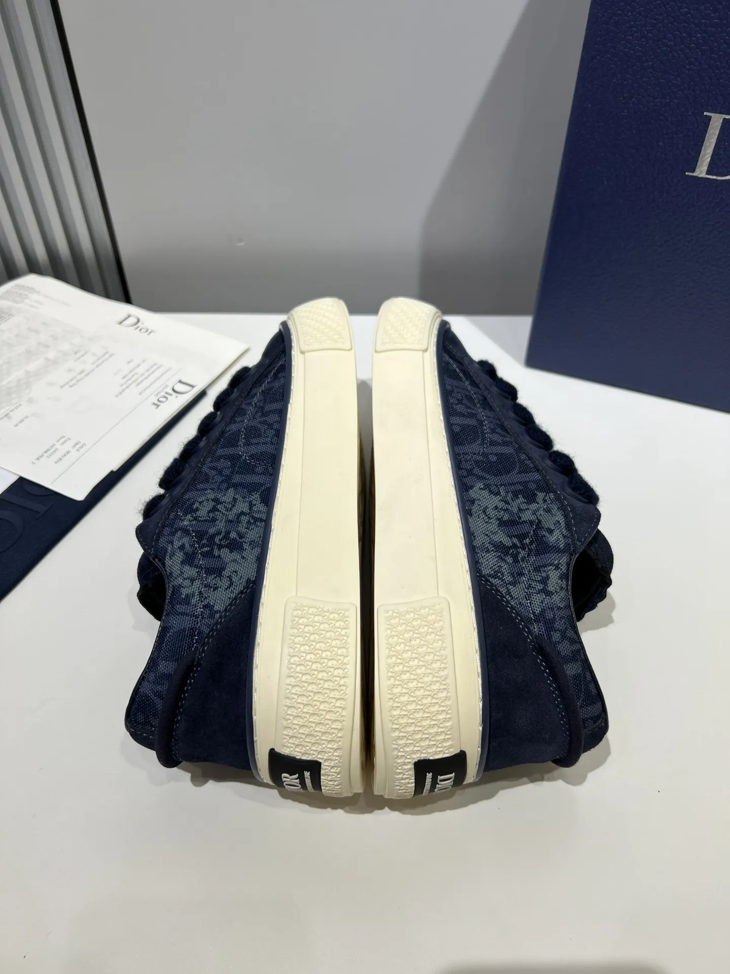 WeatherProof Dior B33 Sneakers – Black  Leather, Couples Edition, Top Version Rep Shoes, Best Replica Sneakers Online 48