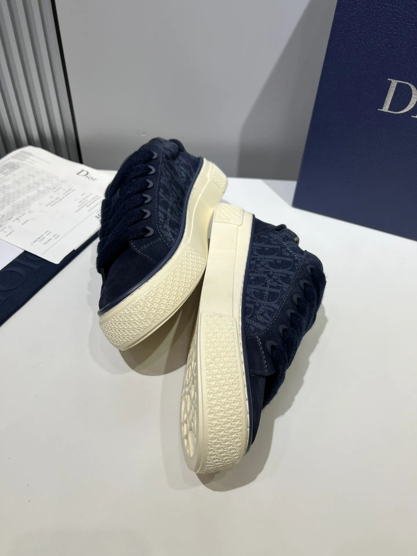 WeatherProof Dior B33 Sneakers – Black  Leather, Couples Edition, Top Version Rep Shoes, Best Replica Sneakers Online 48