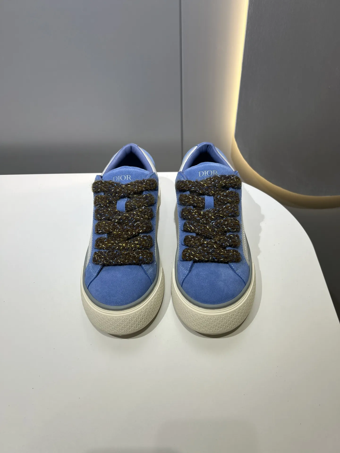 EyeCatching Dior B33 Sneakers – Blue and White Colorway,  Couple Style with Best Replica Sneakers Design 22