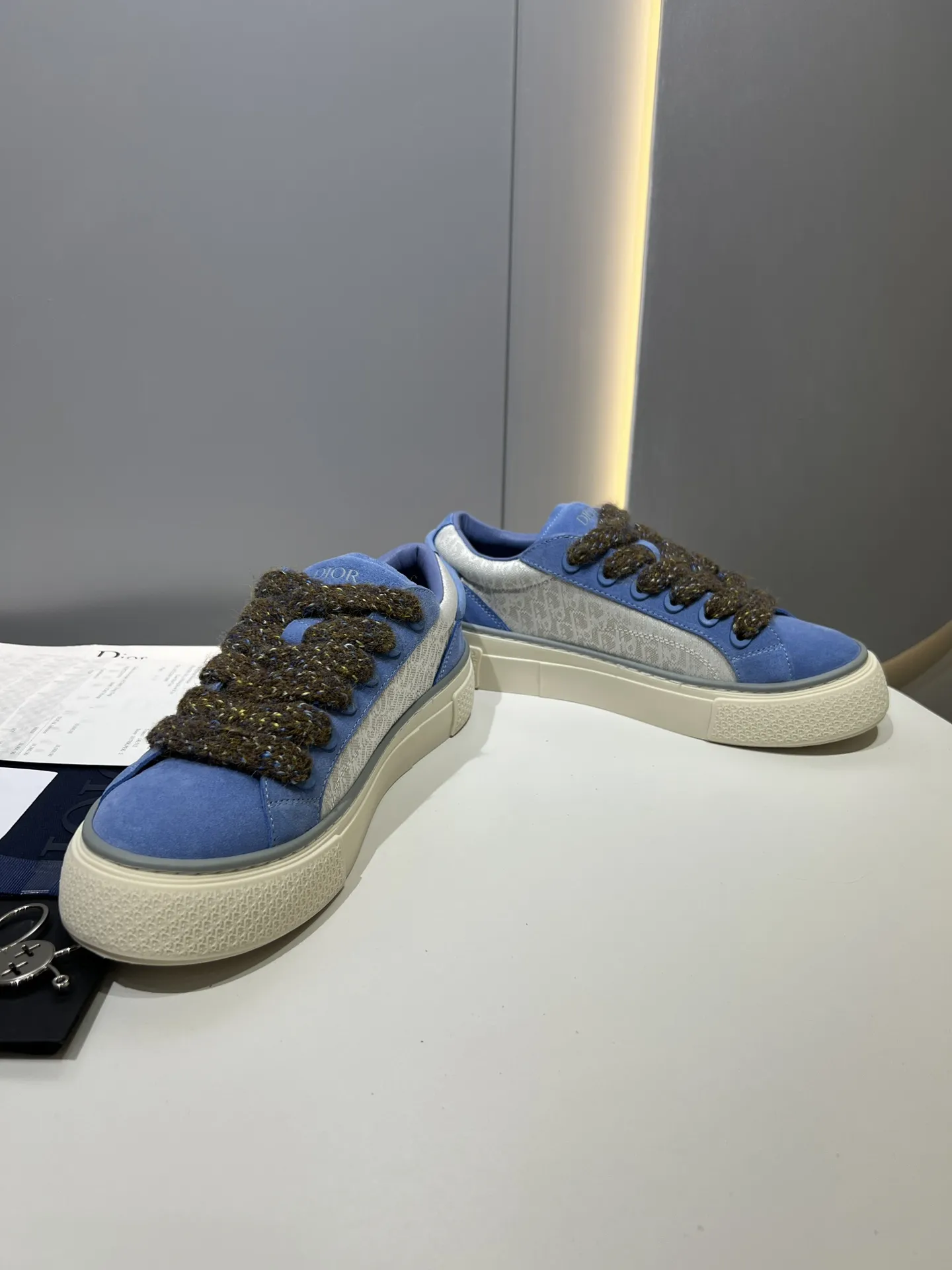 EyeCatching Dior B33 Sneakers – Blue and White Colorway,  Couple Style with Best Replica Sneakers Design 22