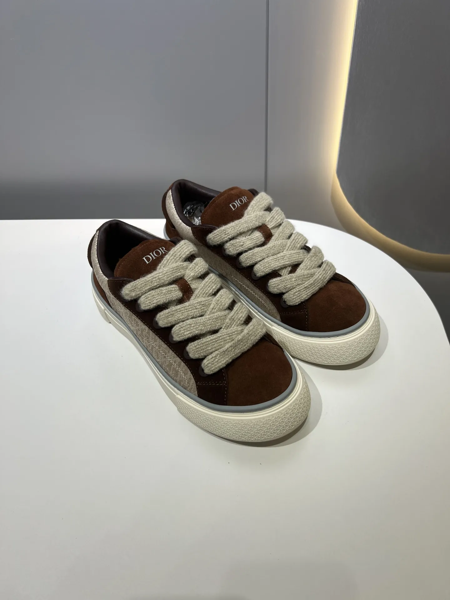 Dior B33 Sneakers – Brown & Beige – Couples Edition –  Version – Best Replica Sneakers & Rep Shoes TimelessDesign 29