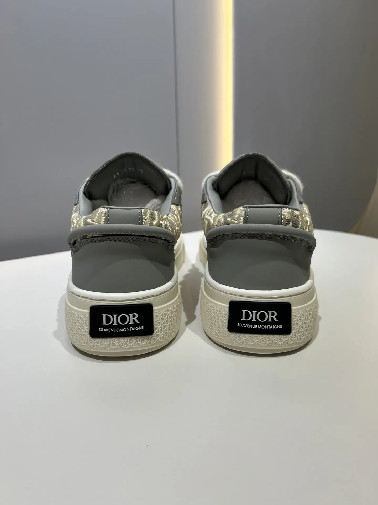 Dior B33 Sneakers – Grey with Oblique Pattern, Couples Edition, Low-Top Style, Top Rep Shoes & Best Replica Dior Reliable 56
