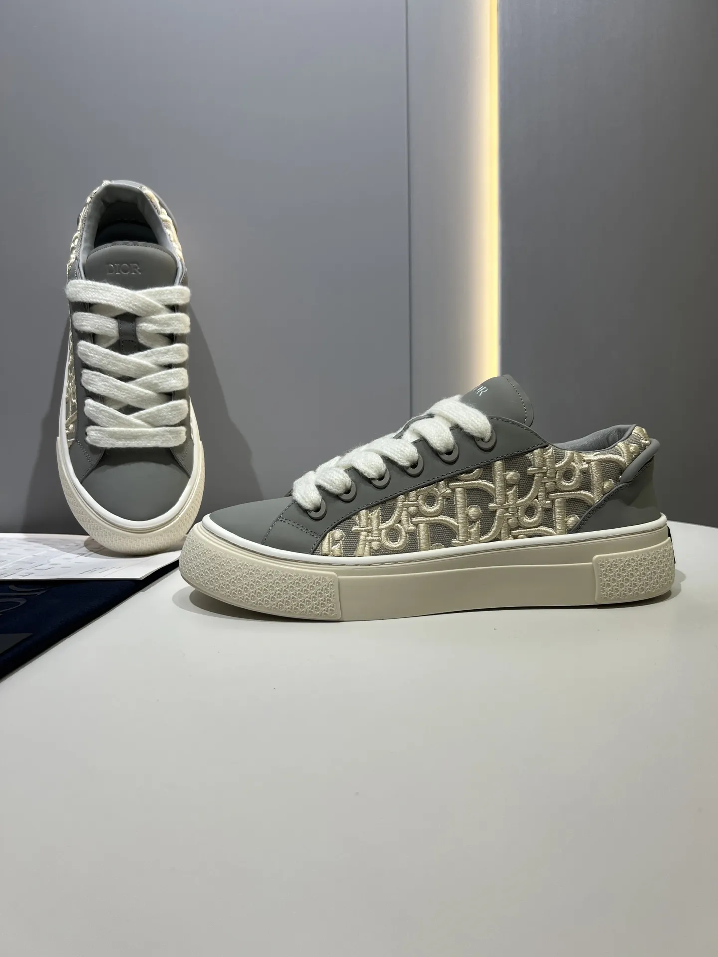Dior B33 Sneakers – Grey with Oblique Pattern, Couples Edition, Low-Top Style, Top Rep Shoes & Best Replica Dior Reliable 56