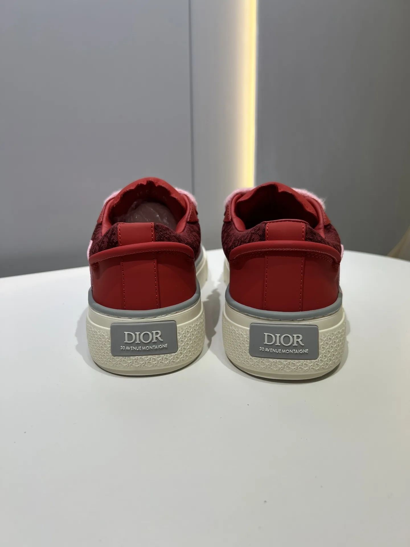 Dior B33 Sneakers – Red Color, Couples Edition,  Style with Best Replica Sneakers and Rep Shoes Design Affordable 35