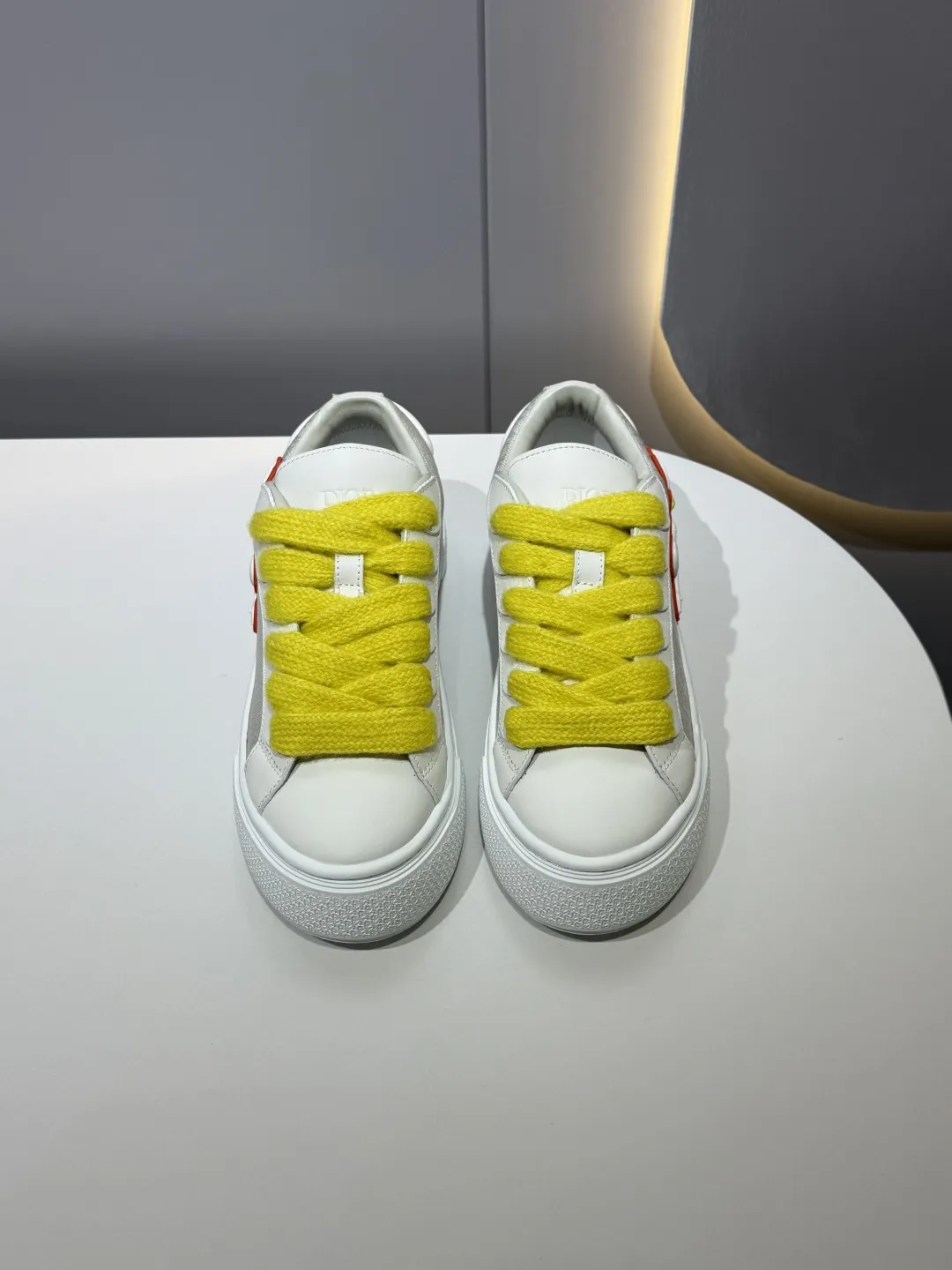 WrinkleFree Dior B33 Sneakers – White with Yellow Laces, Couples Edition, Best Rep Shoes,  Replica Dior 21
